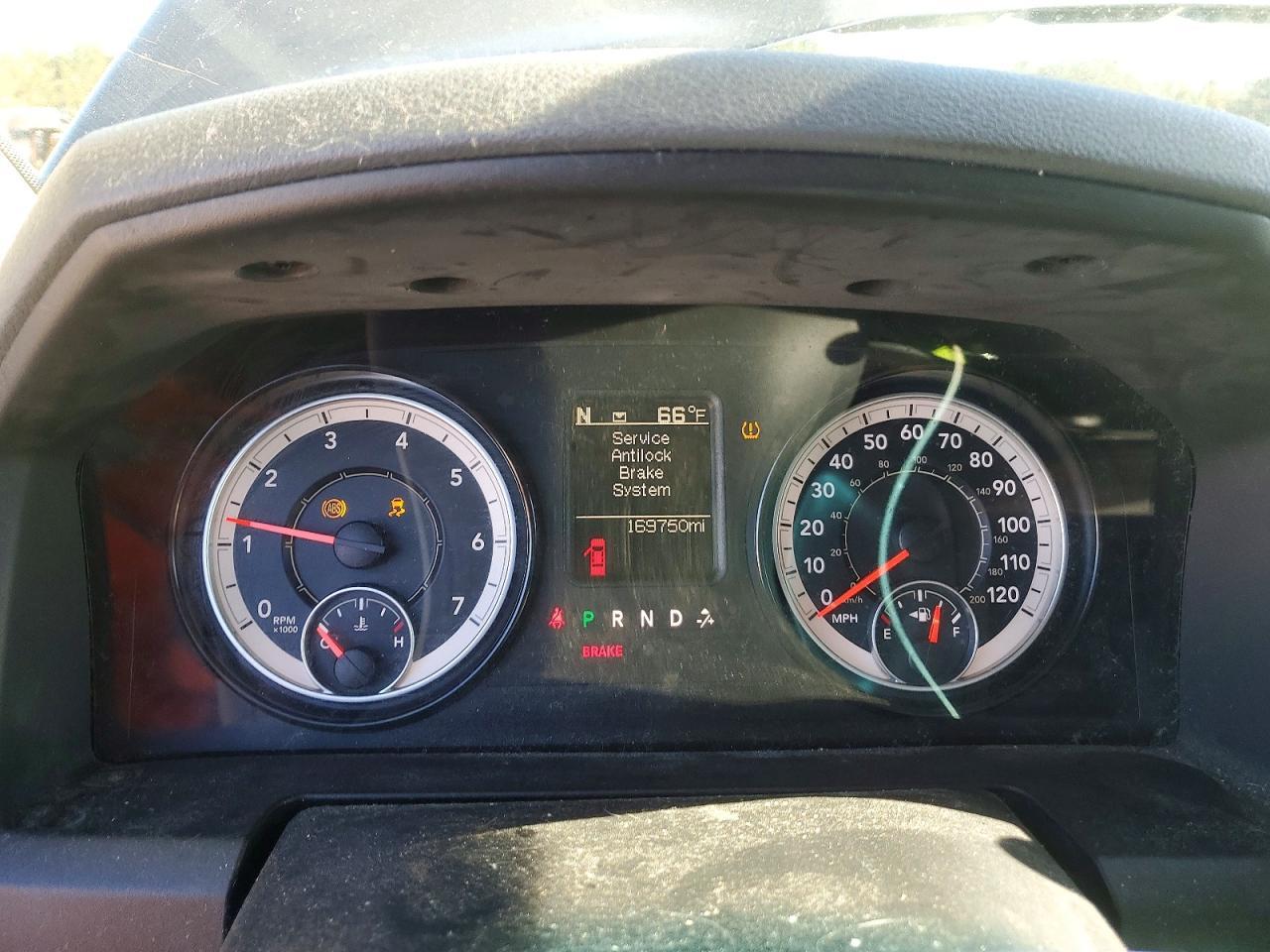 2016 RAM 1500 ST