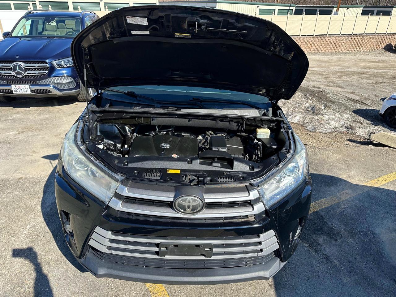 2018 TOYOTA HIGHLANDER