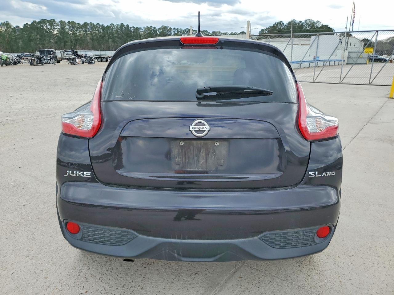 2015 NISSAN Juke