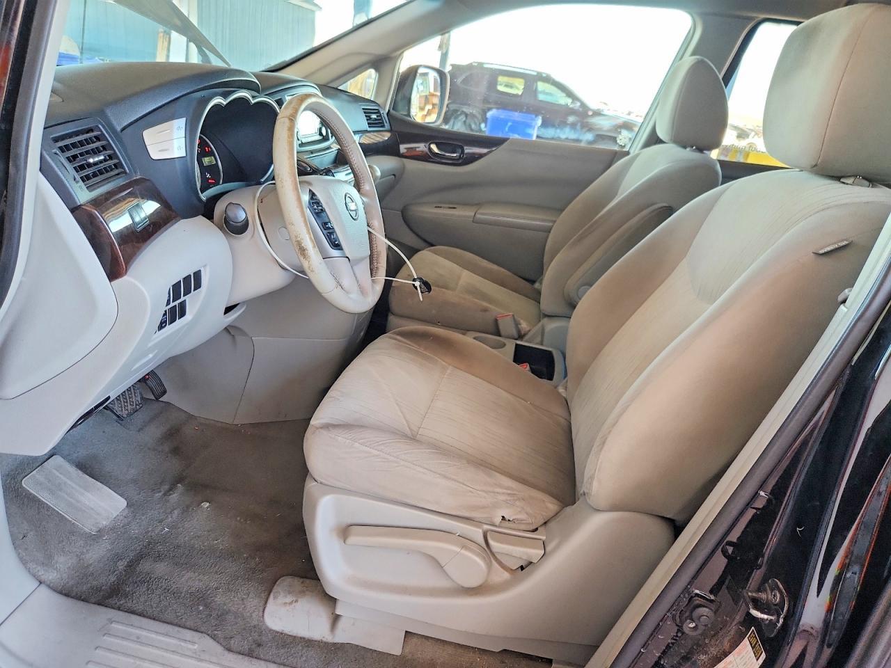 2015 NISSAN Quest
