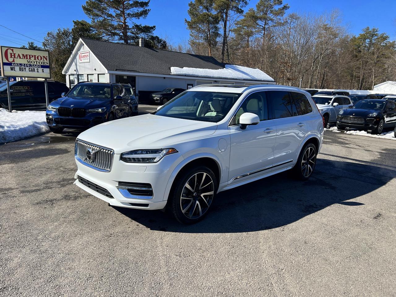 2021 VOLVO XC90