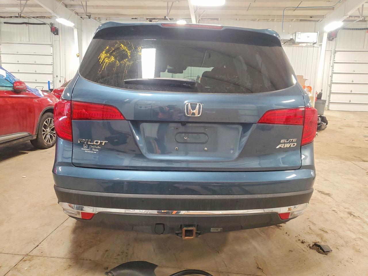 2017 HONDA PILOT