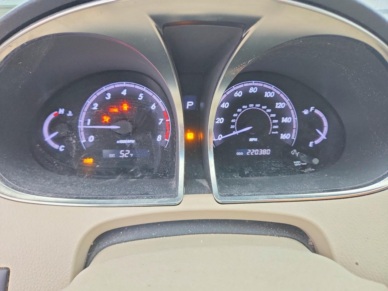 2011 TOYOTA Avalon