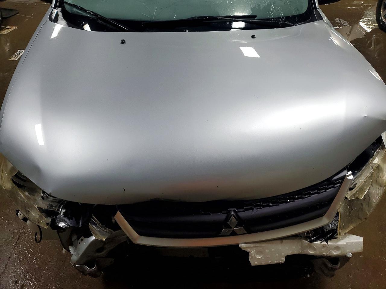 2009 MITSUBISHI outlander