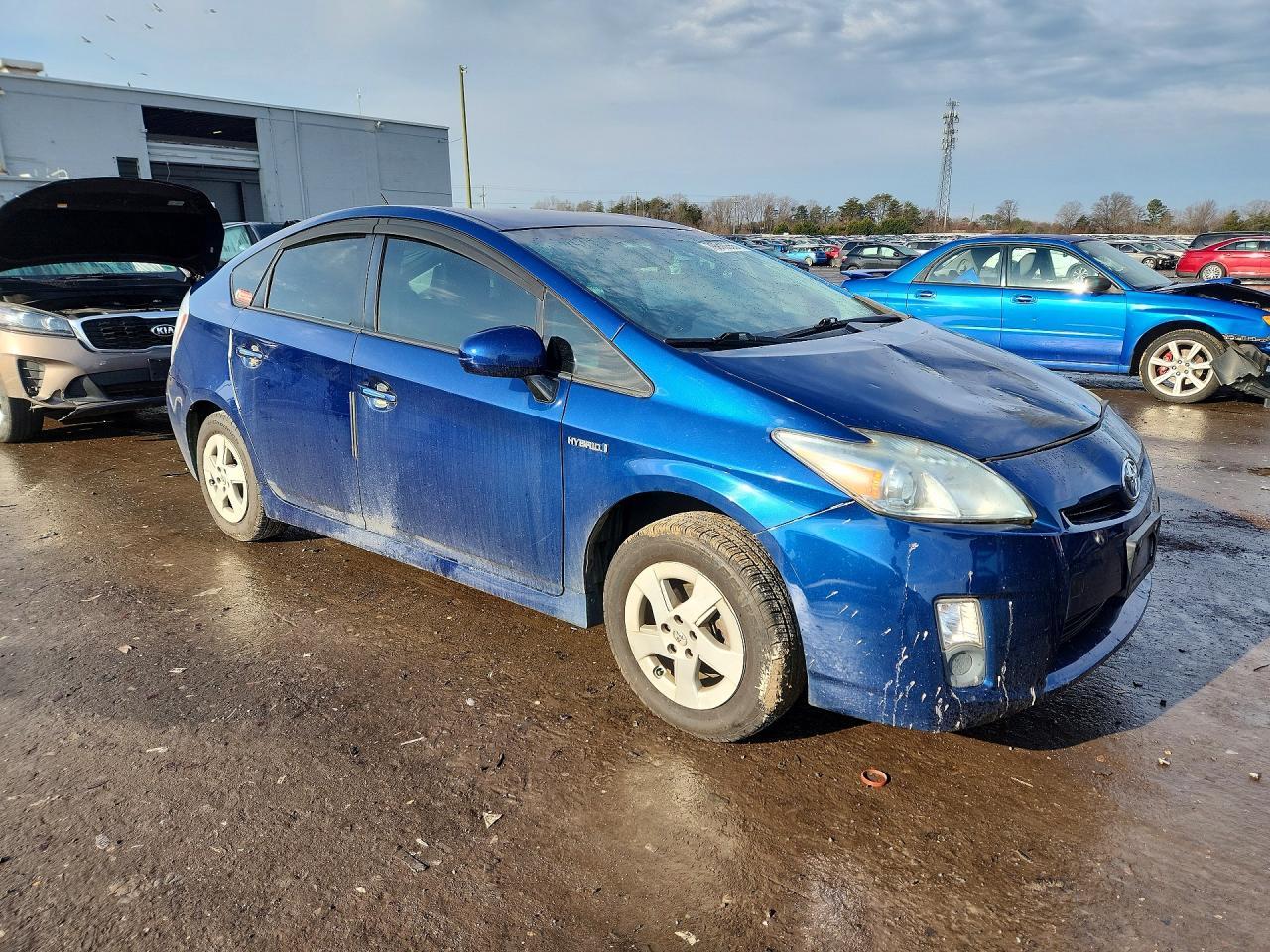 2011 TOYOTA PRIUS