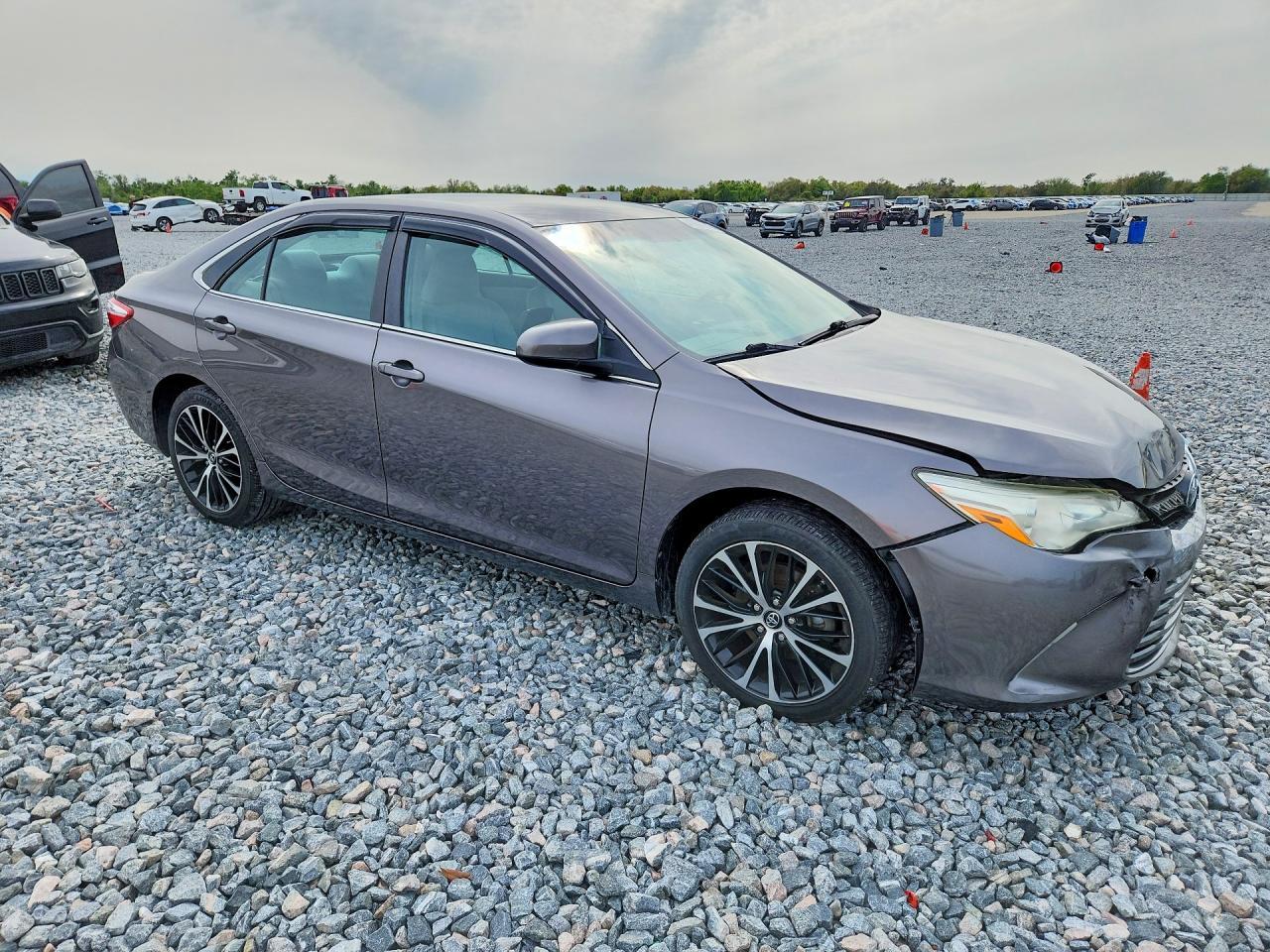 2017 TOYOTA CAMRY