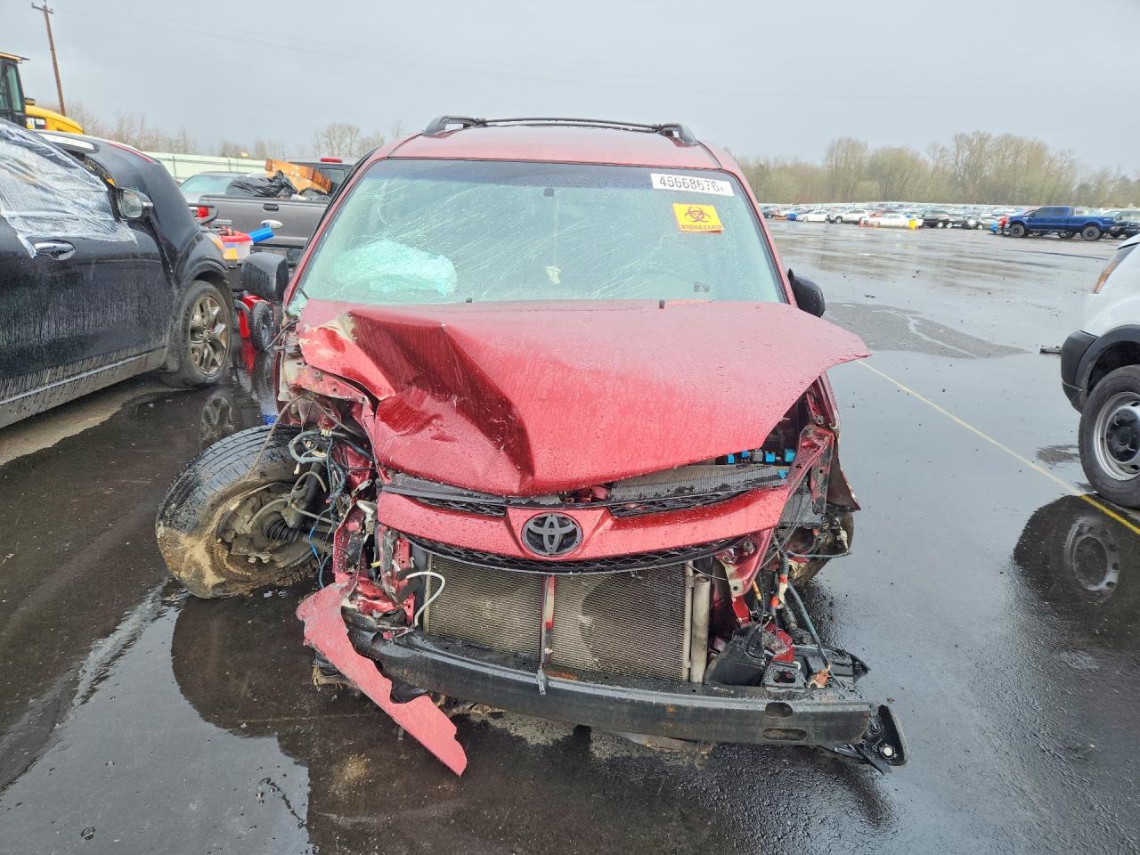 2006 TOYOTA SIENNA