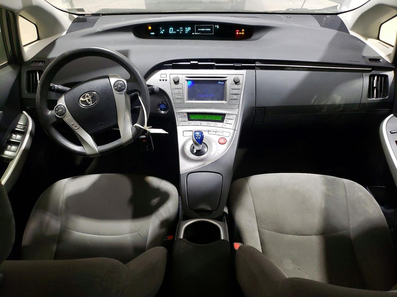 2015 TOYOTA PRIUS
