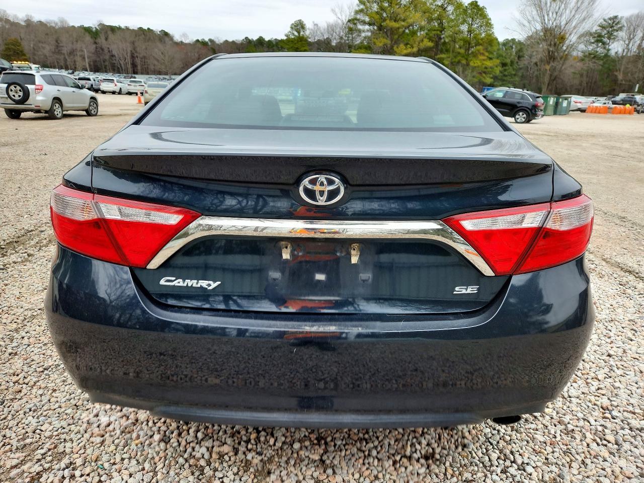2015 TOYOTA CAMRY