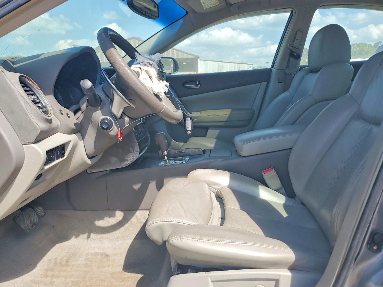 2009 NISSAN Maxima