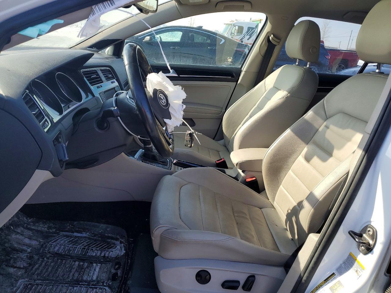 2015 VOLKSWAGEN GOLF