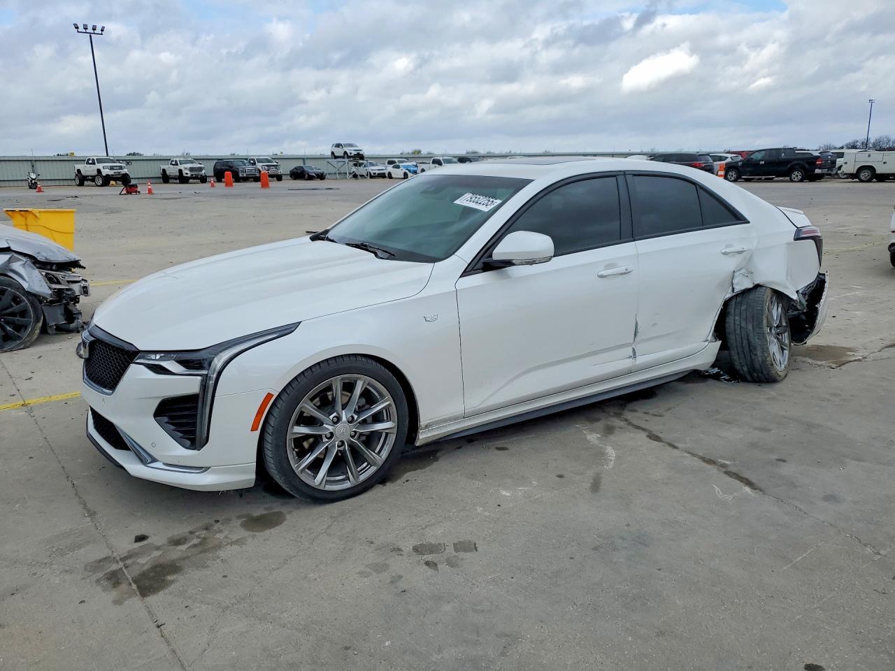 2022 CADILLAC CT4