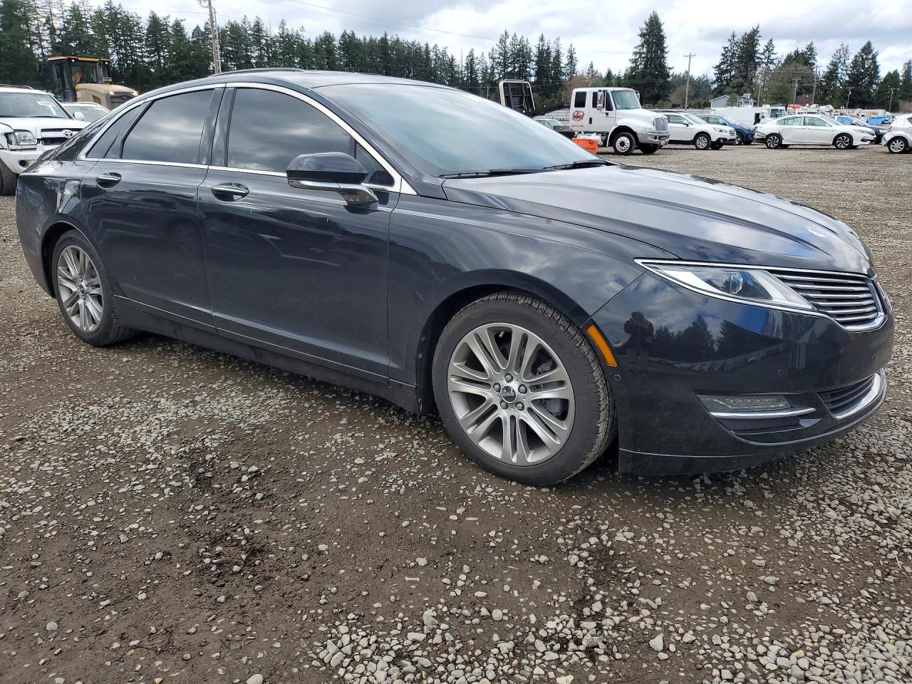 2013 LINCOLN MKZ