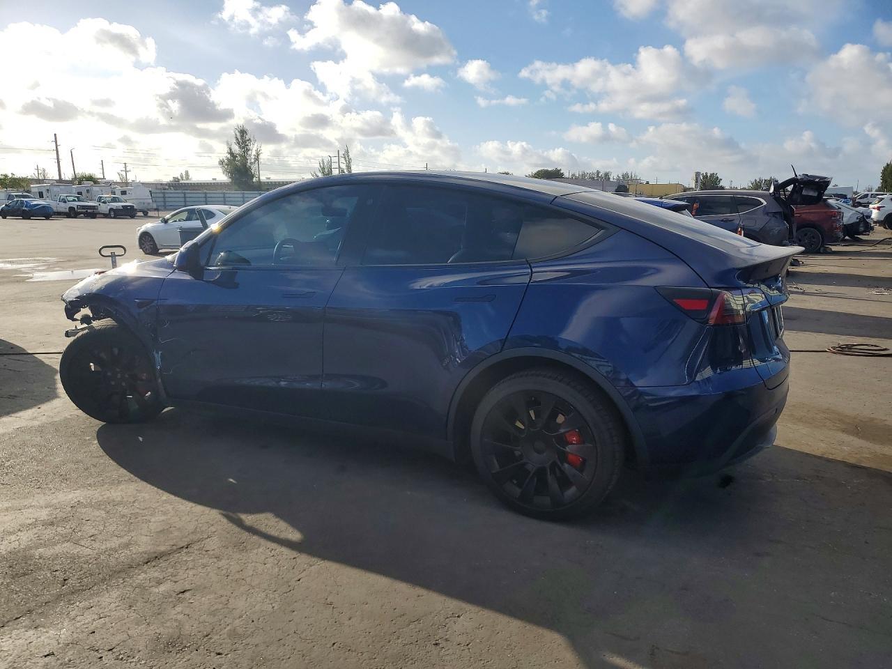 2022 TESLA MODEL Y