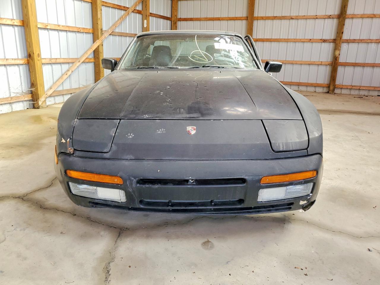 1984 PORSCHE 944