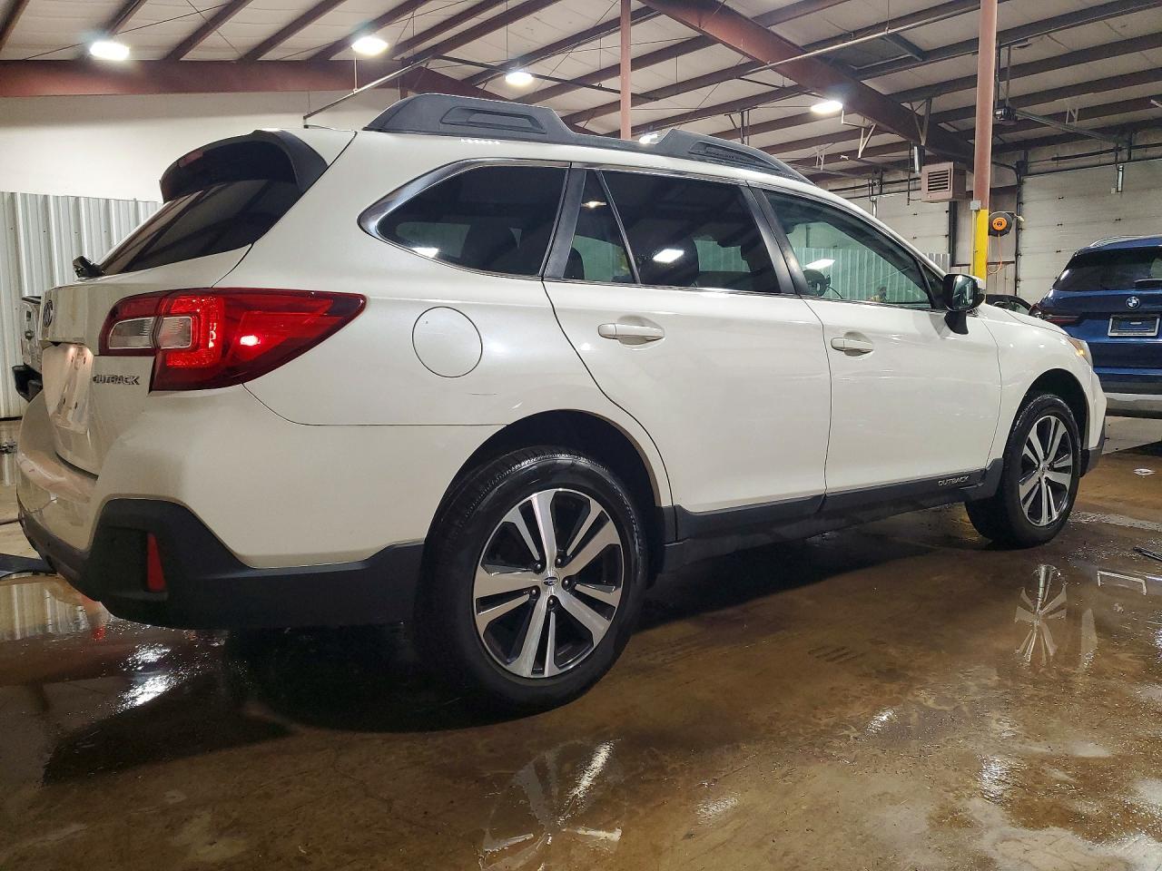 2019 SUBARU Outback