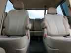 2011 KIA SEDONA