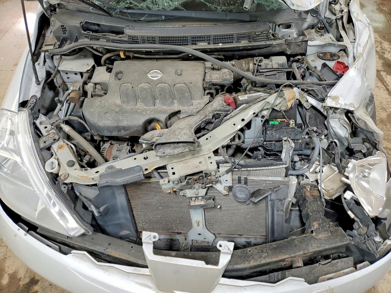 2011 NISSAN VERSA