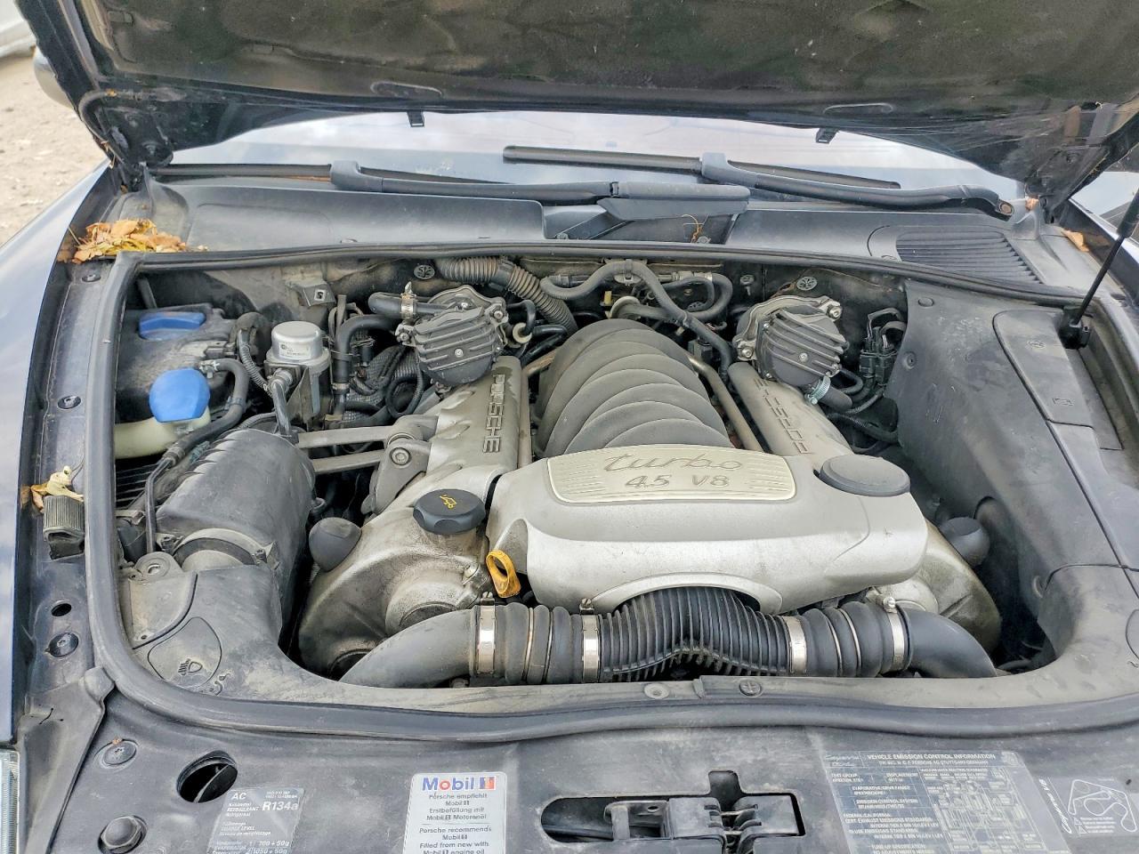 2004 PORSCHE CAYENNE
