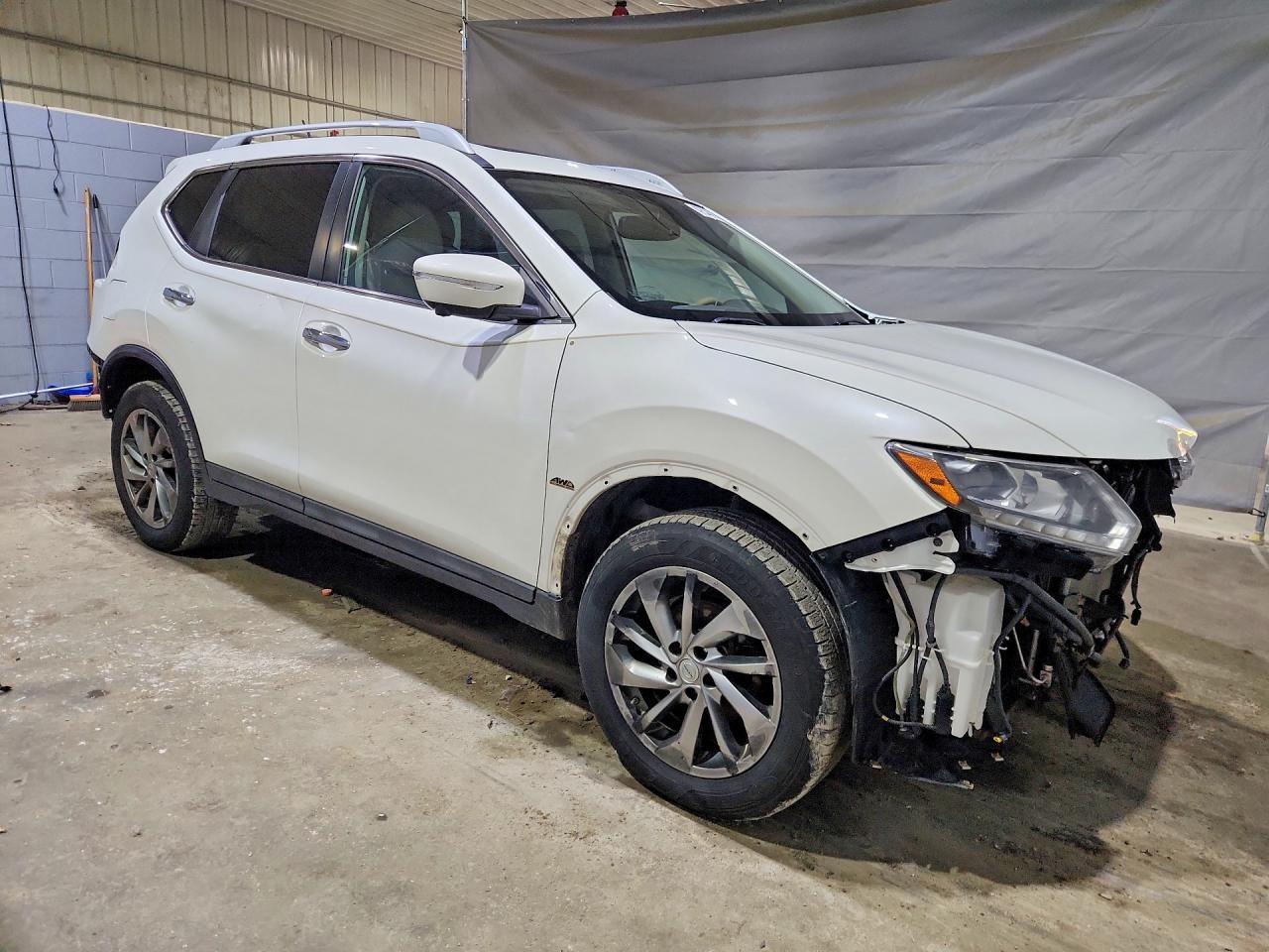 2015 NISSAN ROGUE