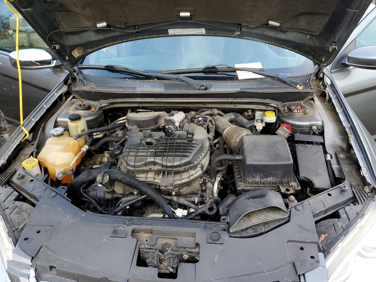 2011 CHRYSLER 200