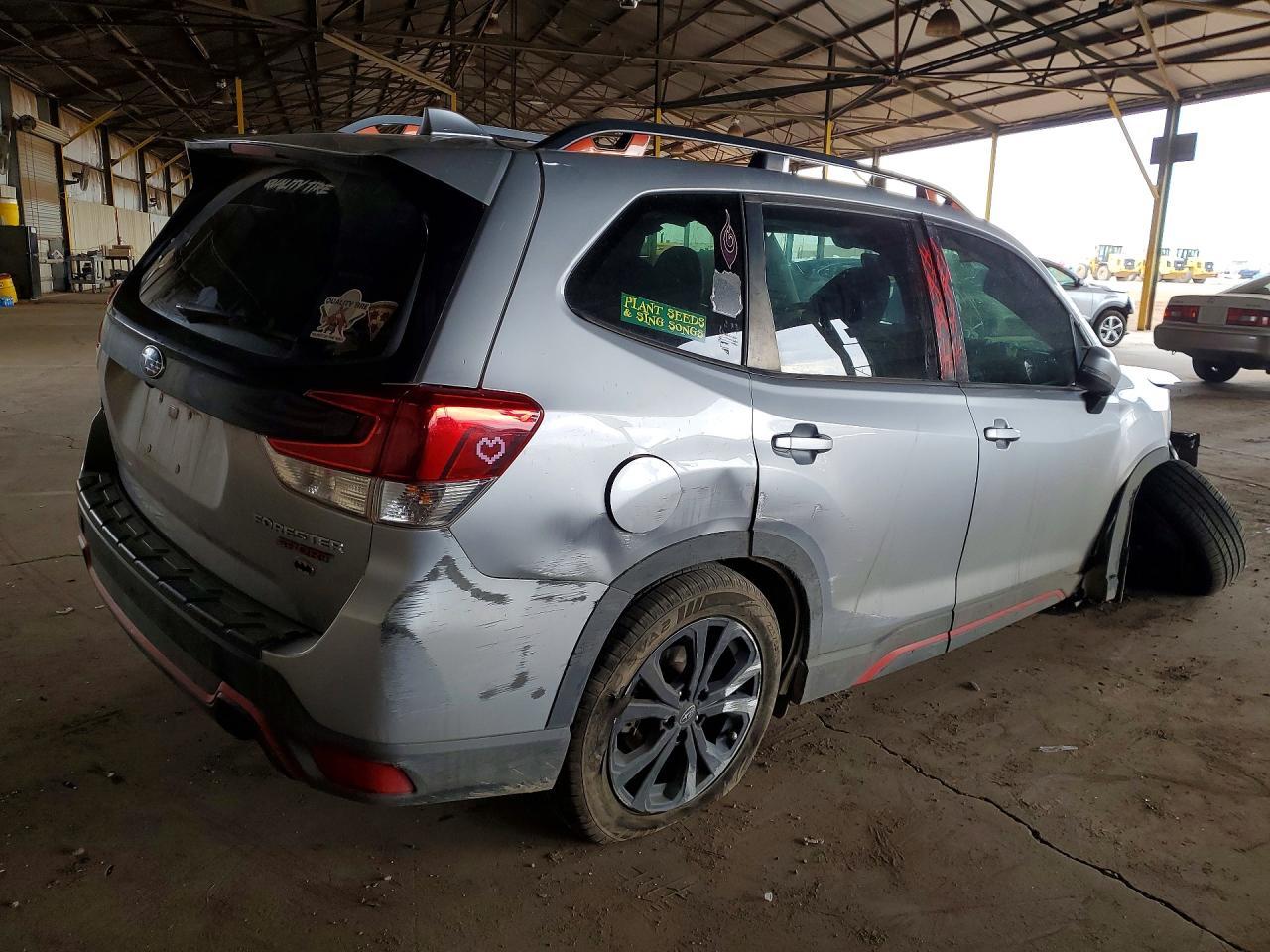 2020 SUBARU FORESTER