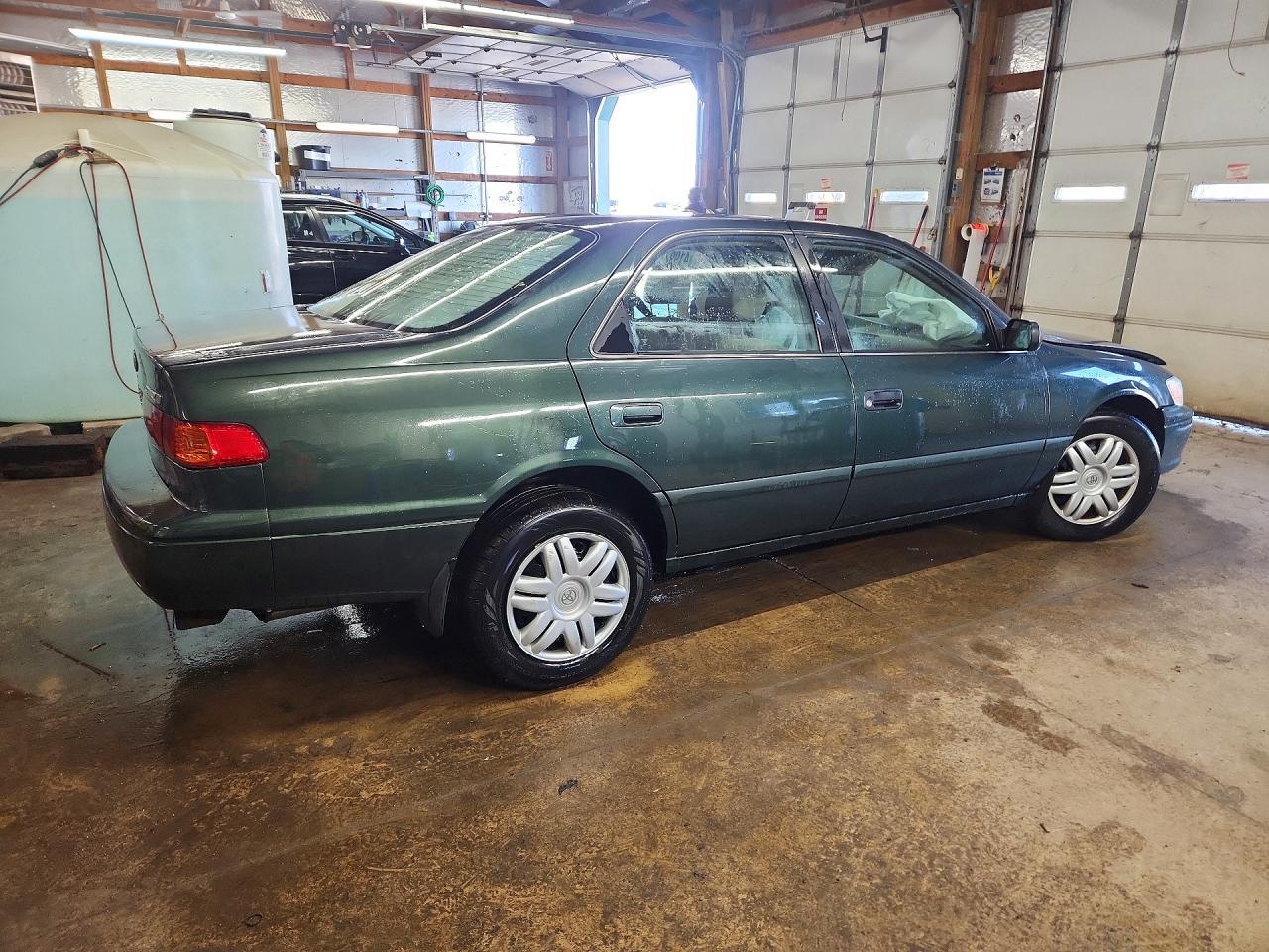 2001 TOYOTA CAMRY