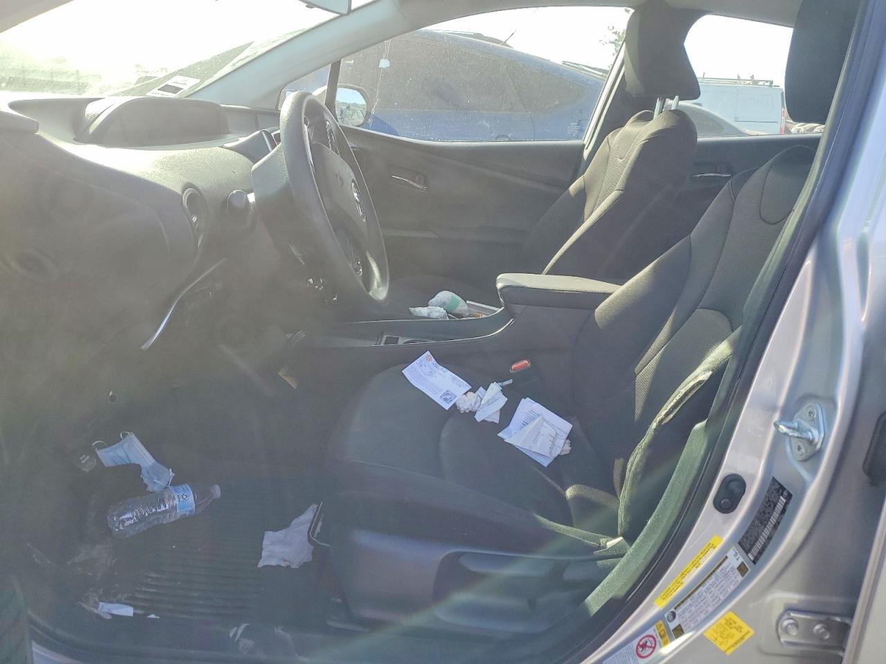 2022 TOYOTA PRIUS