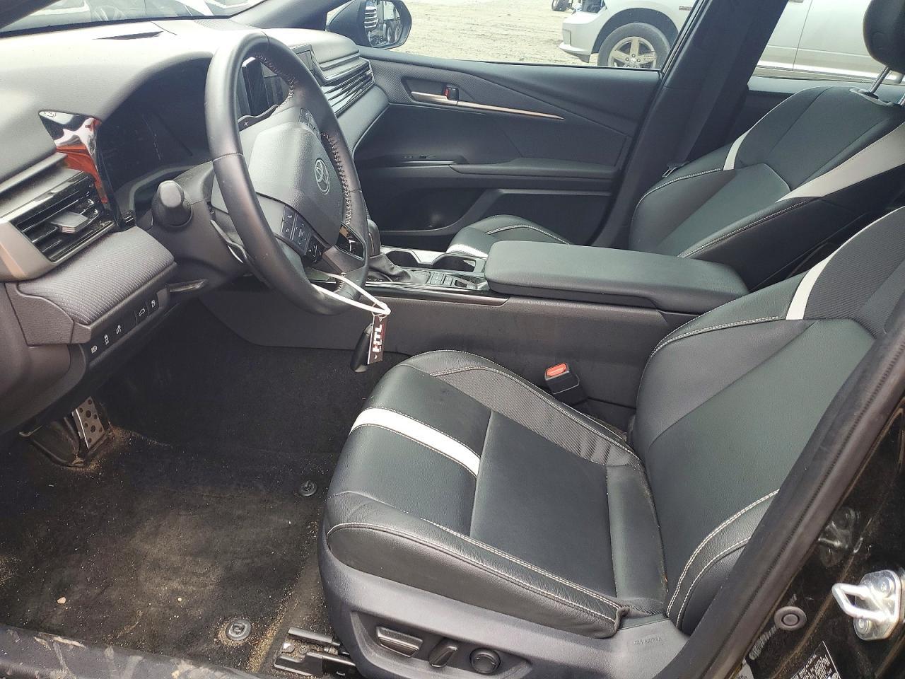 2025 TOYOTA CAMRY