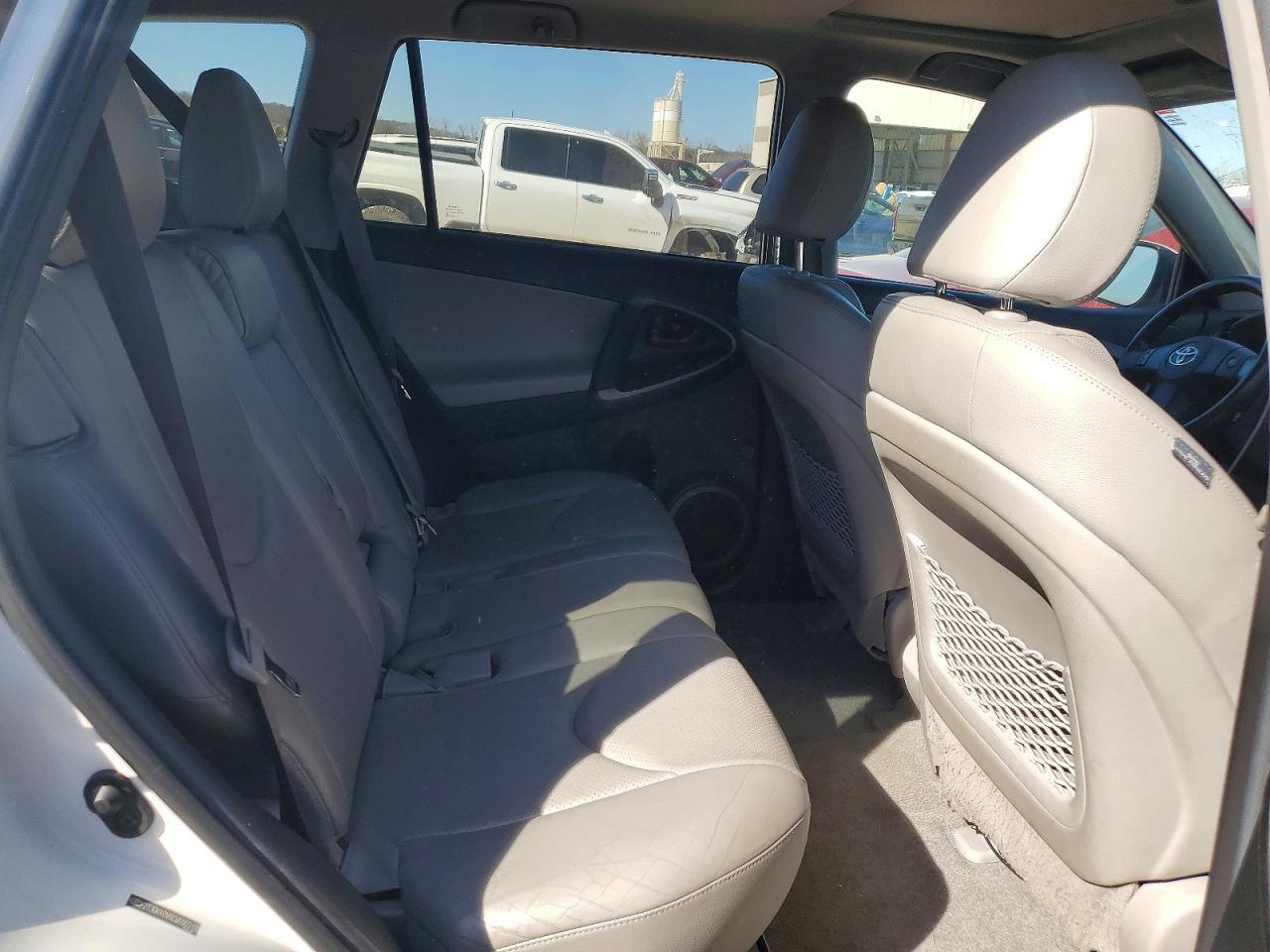 2012 TOYOTA RAV4