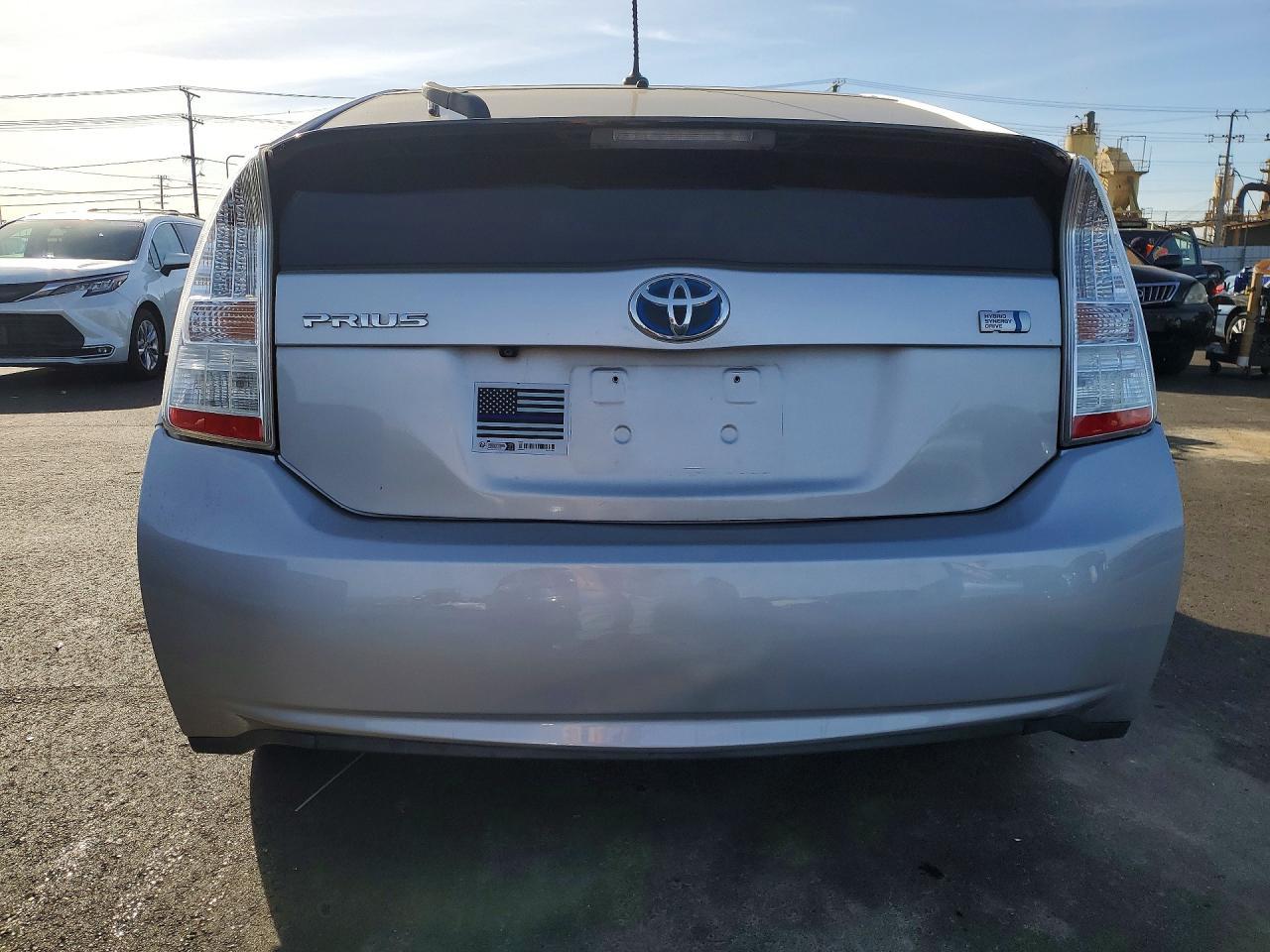 2011 TOYOTA PRIUS