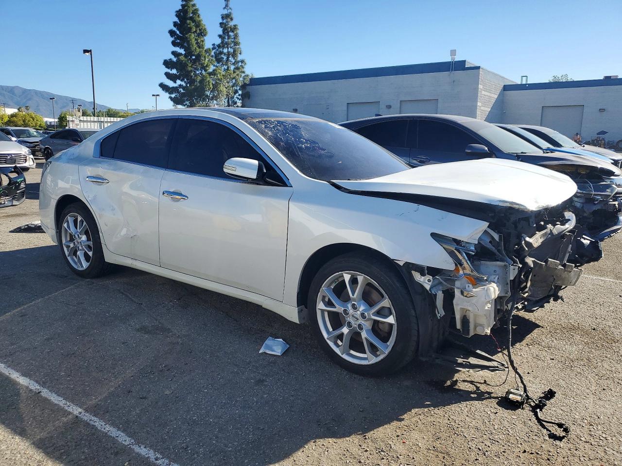 2013 NISSAN Maxima