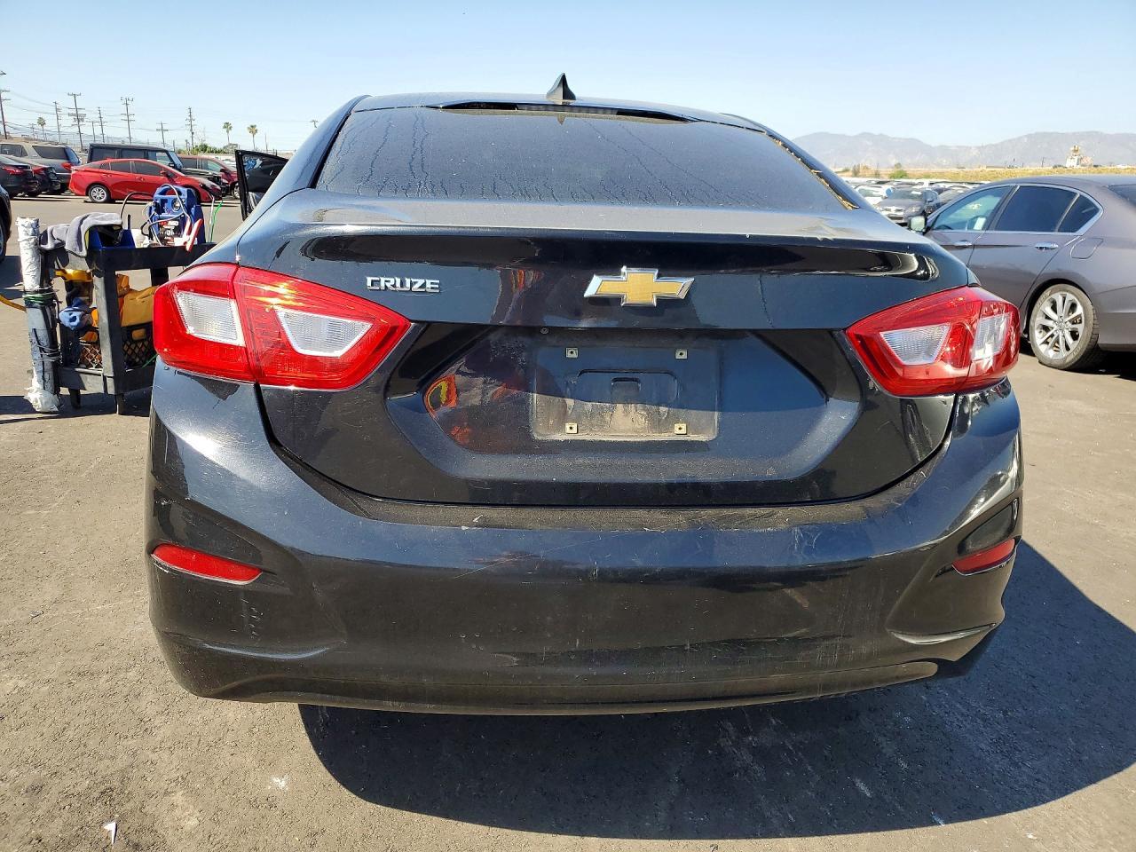 2017 CHEVROLET CRUZE
