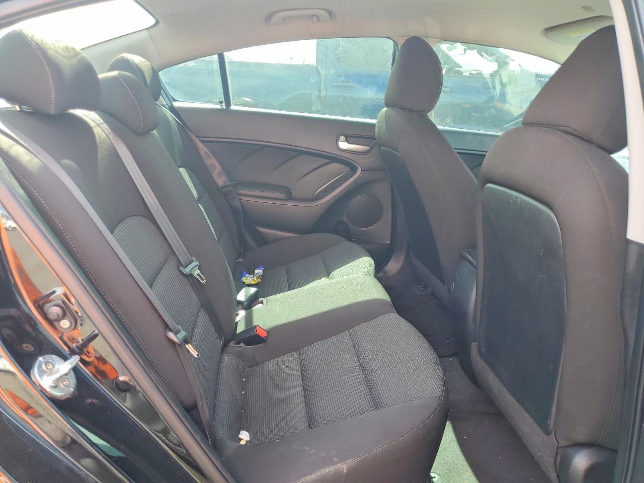 2017 KIA FORTE