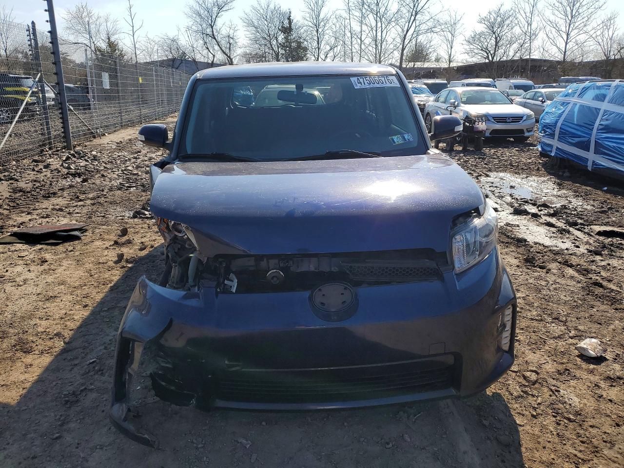 2013 SCION xB