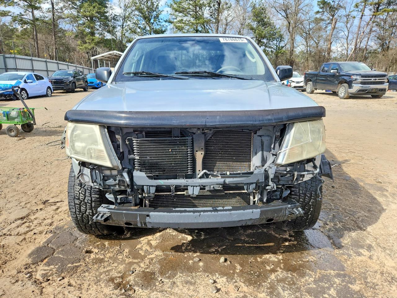 2011 NISSAN Frontier