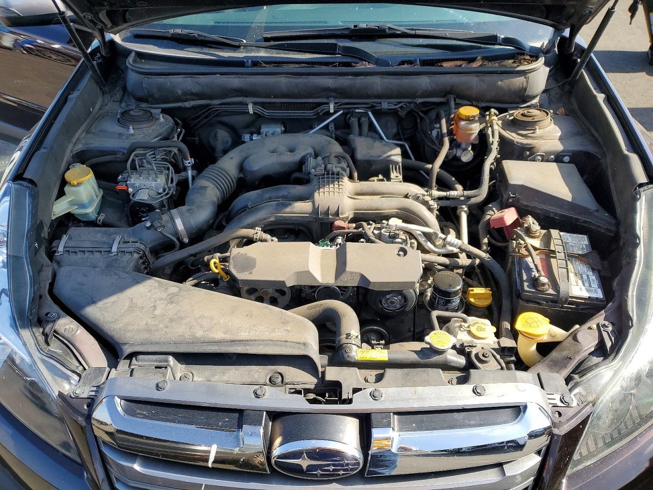 2013 SUBARU Outback