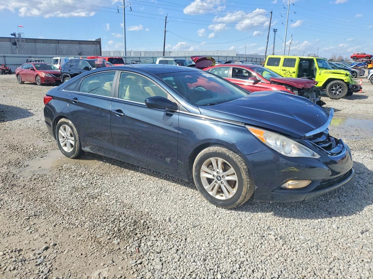 2013 HYUNDAI SONATA