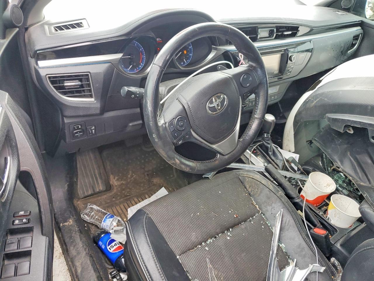 2015 TOYOTA COROLLA