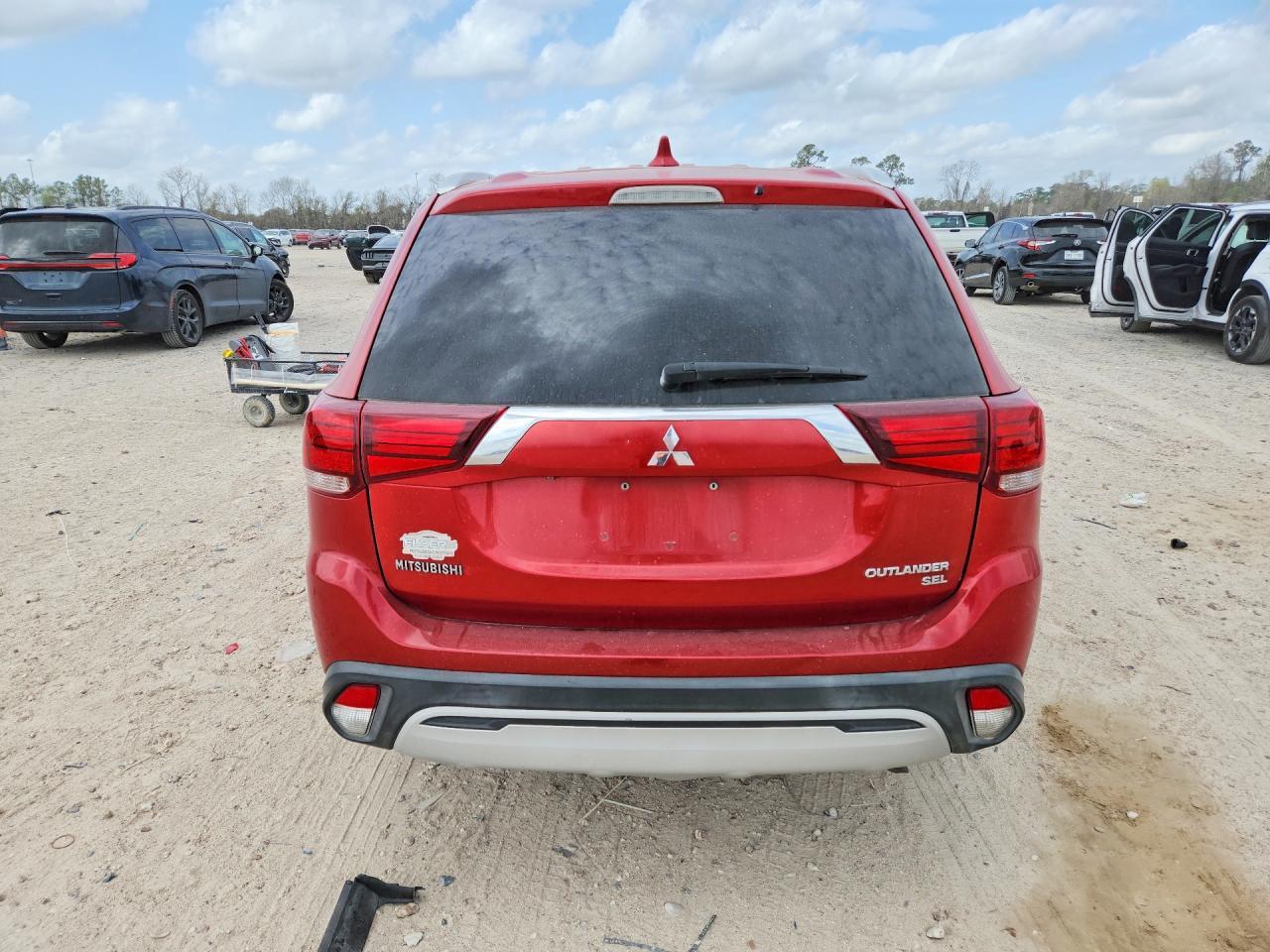 2019 MITSUBISHI outlander