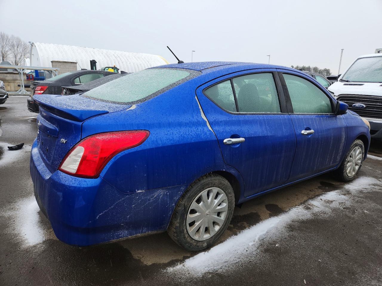 2017 NISSAN VERSA