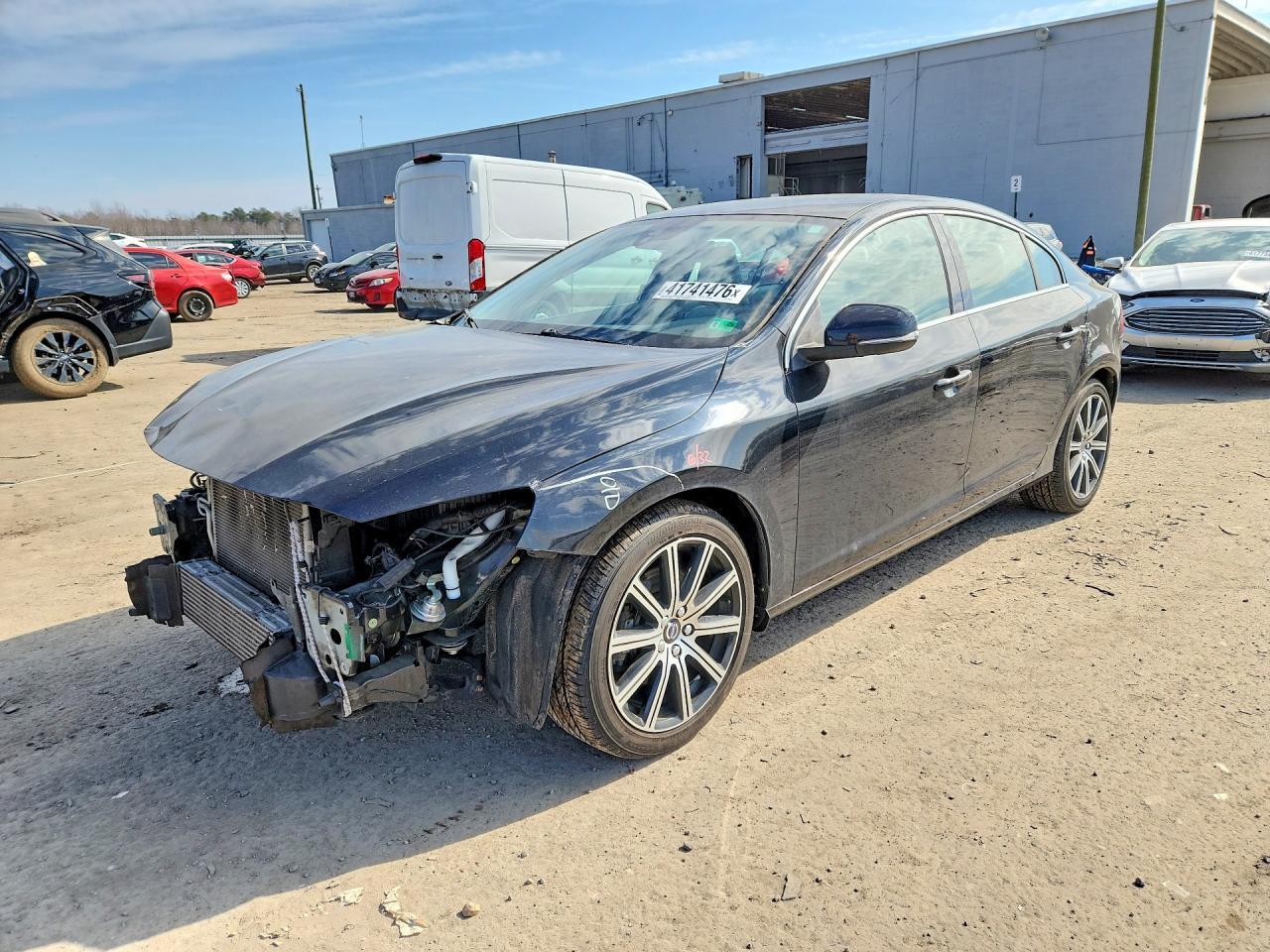 2017 VOLVO S60