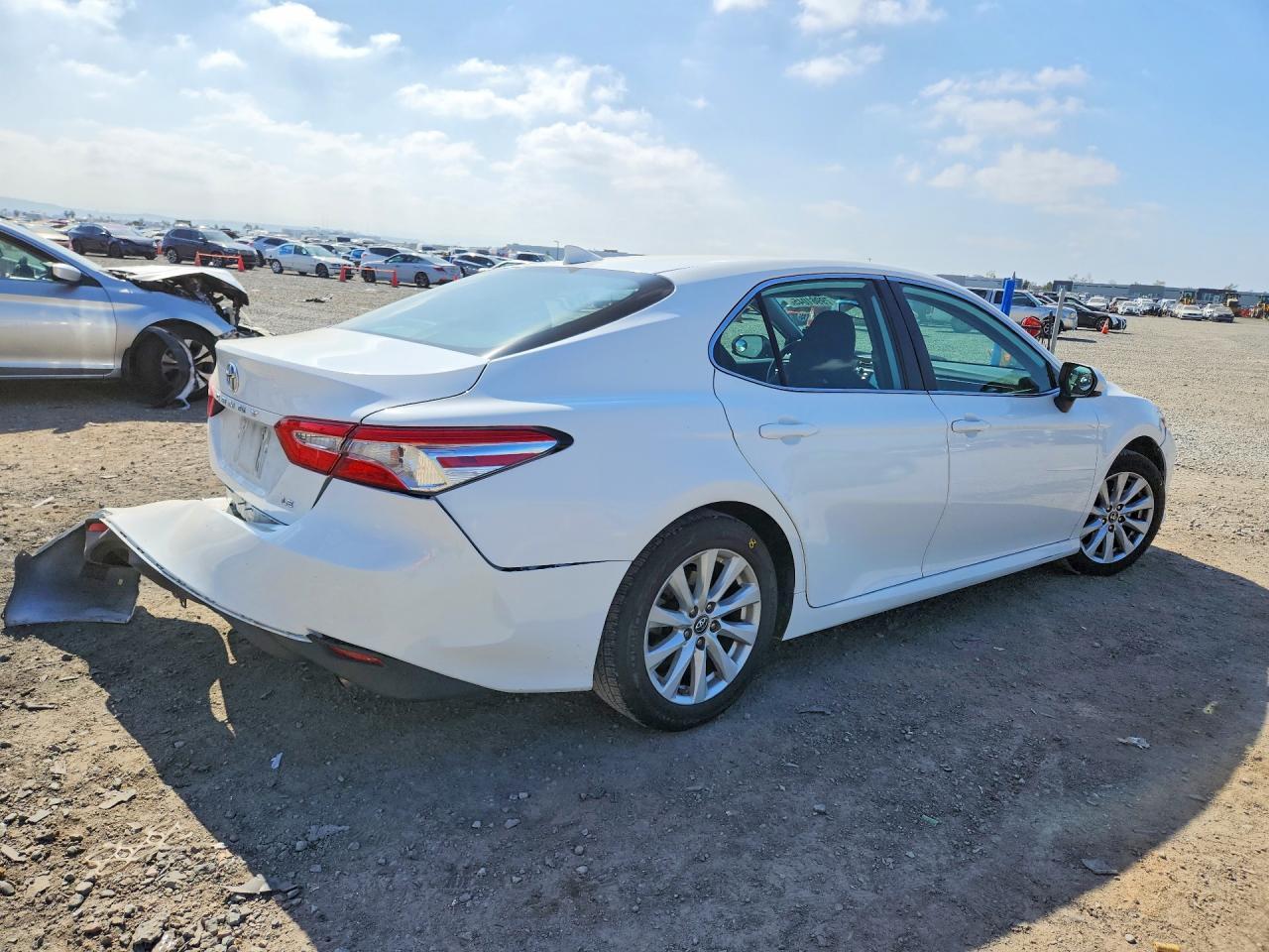 2019 TOYOTA CAMRY