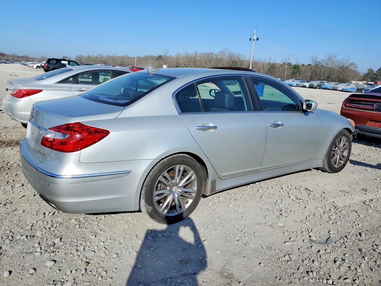 2013 HYUNDAI GENESIS