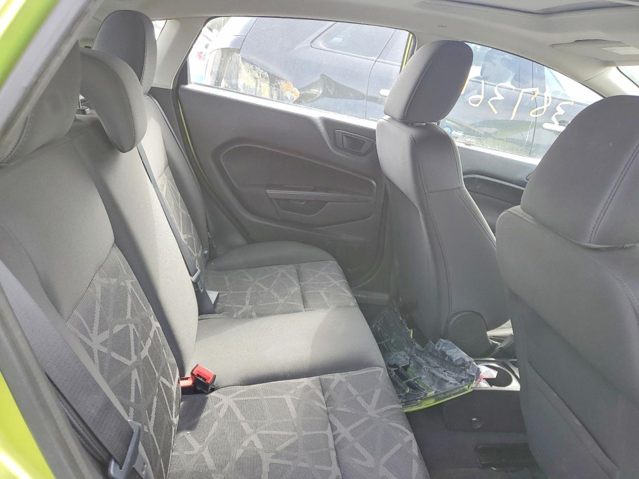 2011 FORD Fiesta