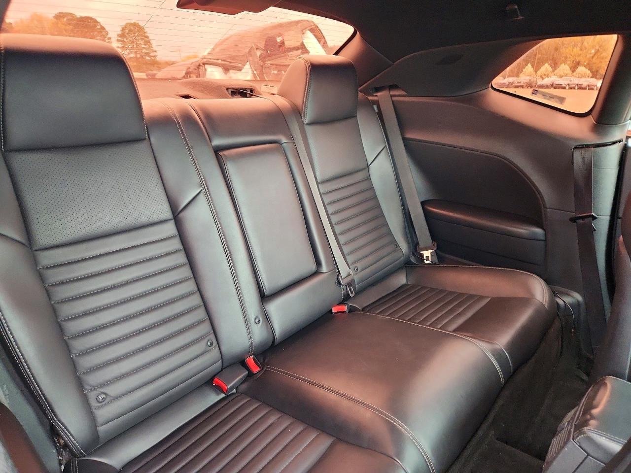 2014 DODGE Challenger