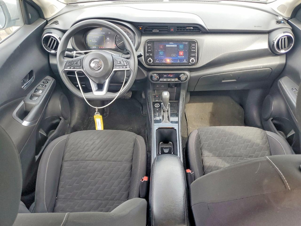 2021 NISSAN KICKS