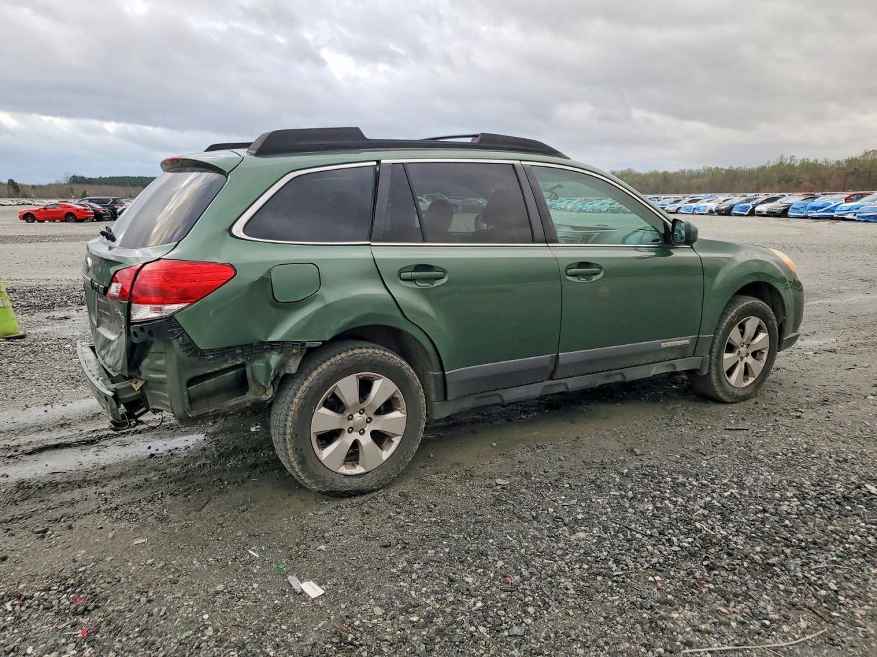 2010 SUBARU Outback