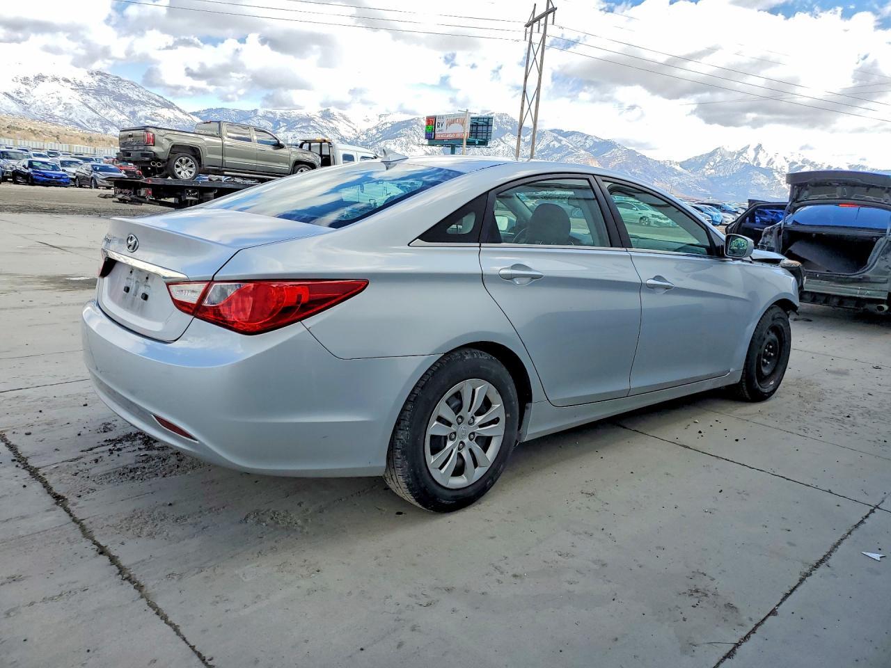 2012 HYUNDAI SONATA