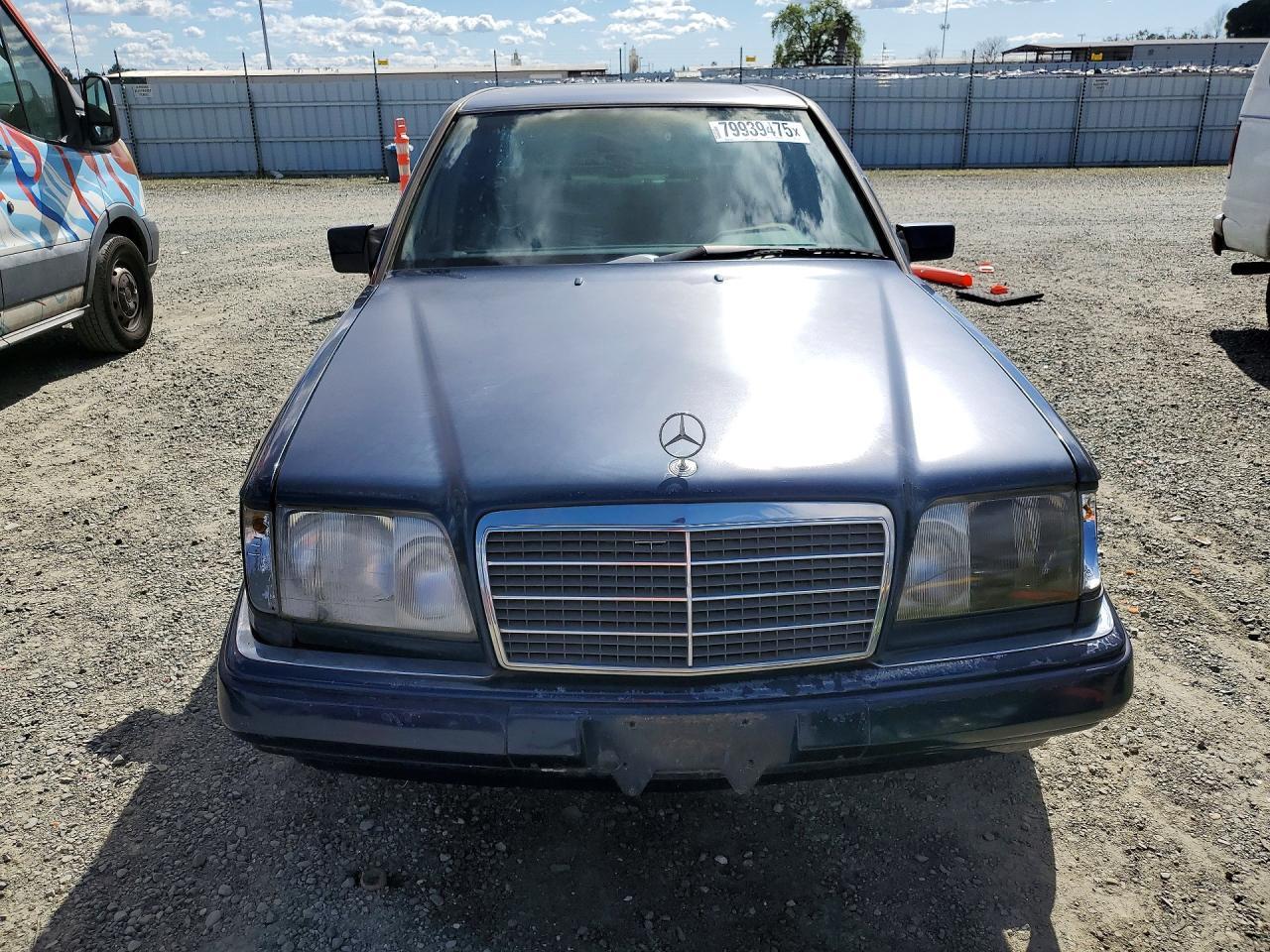 1995 MERCEDES-BENZ E-Class